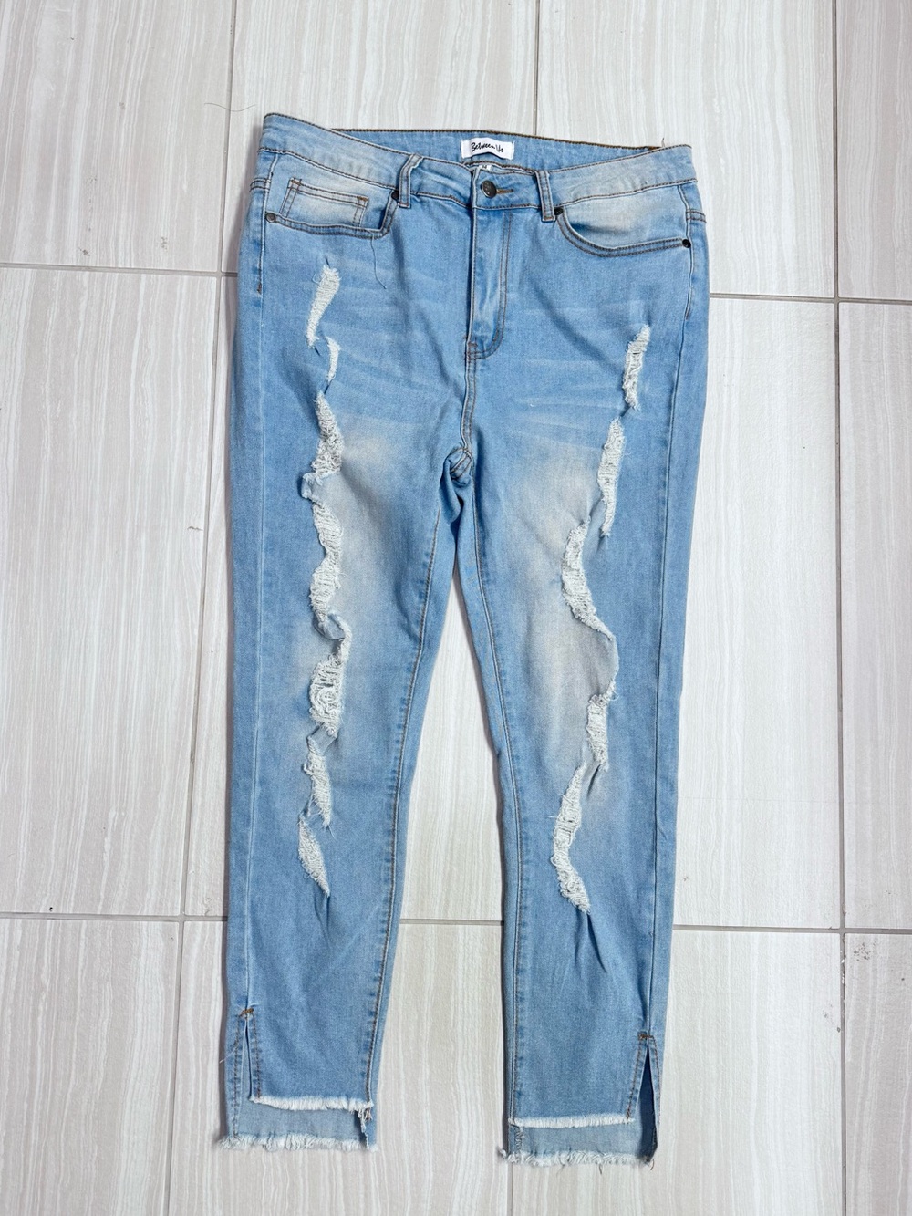 Between Us Ripped Skinny Jeans